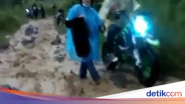 Viral Jalan di Bandung Barat Rusak Parah, Begini ...