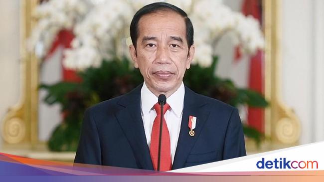Jokowi Didorong 3 Periode Ini Aturannya<script async src=