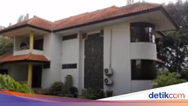 Menguak Kisah Mistis di Balik Rumah Mewah Terbengkalai di Parongpong