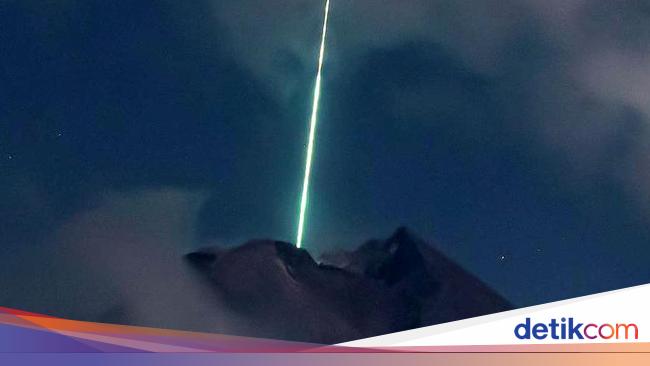 5 Fakta Sejauh Ini tentang Viral Foto foto Meteor  Jatuh di 