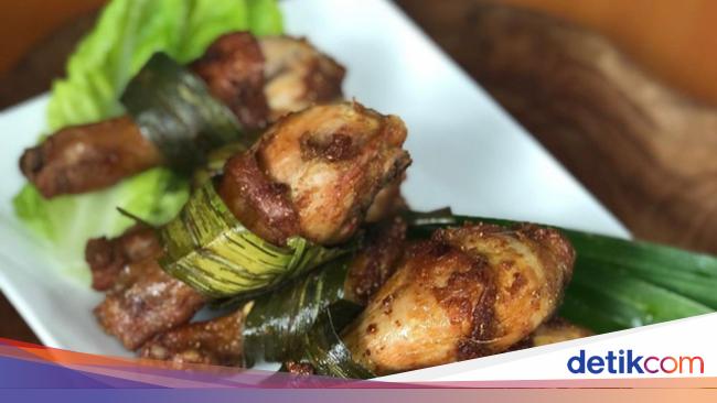 Resep Ayam Goreng Bungkus Pandan yang Gurih Wangi