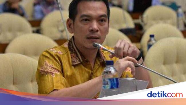 DPR Bisa Rekomendasi Pemberhentian, PKB Singgung Pejabat Bermasalah