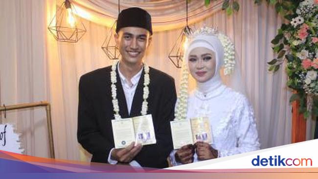 Cerita di Balik Viral Pasangan Dulu  Ujian Praktik Akad  Cerita di Balik Viral Pasangan Dulu  Ujian Praktik Akad