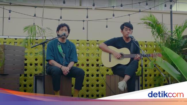 Makna Sesungguhnya di Balik Lagu 'Rumah ke Rumah' Hindia