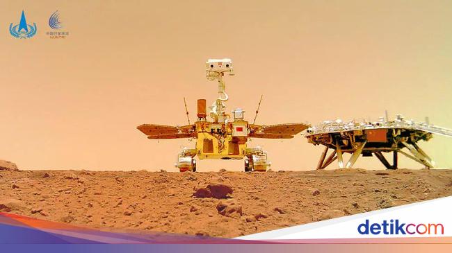 NASA Plane Reveals Fate of Chinese Robot that Lost Contact on Mars