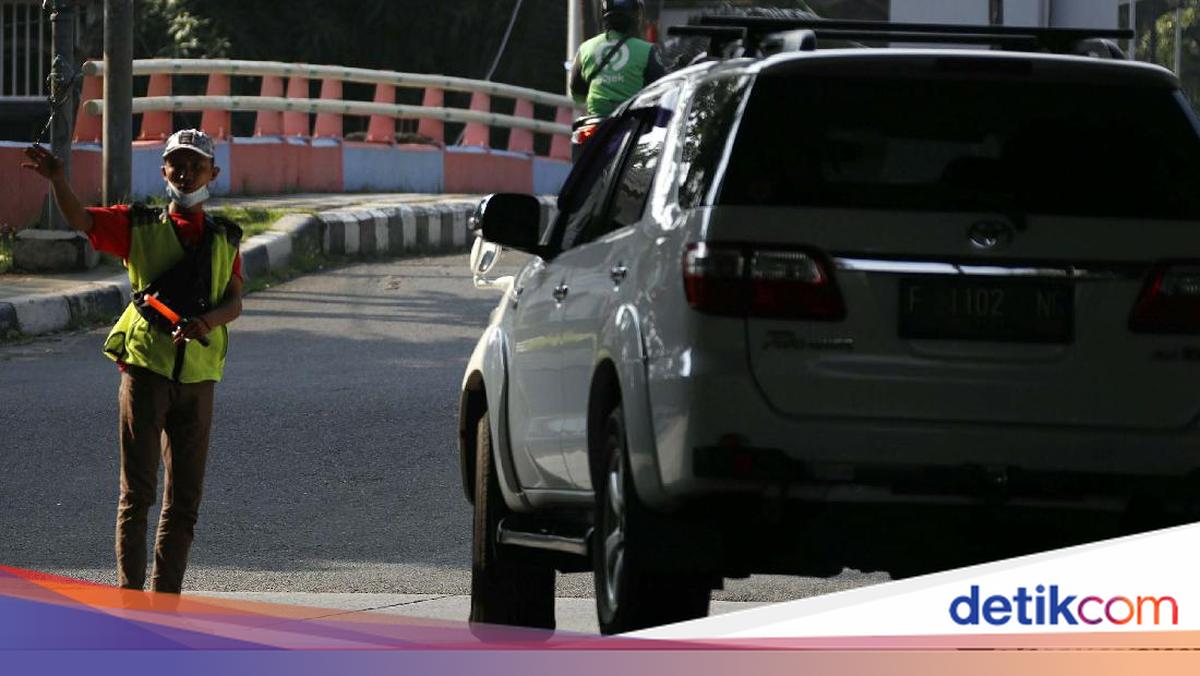 6 Orang 'Pak Ogah' yang Tutup Exit Tol Rawa Buaya Ditangkap