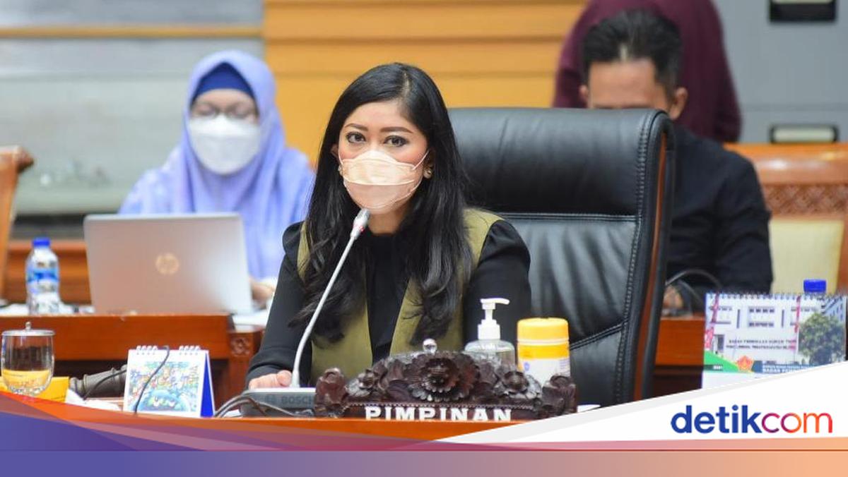 Sohilda ayollarga jinnilik qilish Jinsiy aloqa kg kumarim kanbai