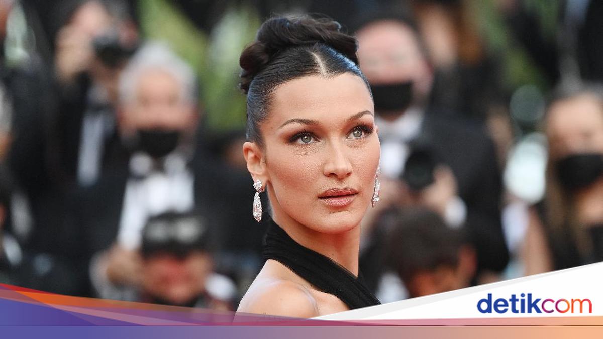 Sosok Pacar Baru Bella Hadid yang Pamer Ciuman di Instagram