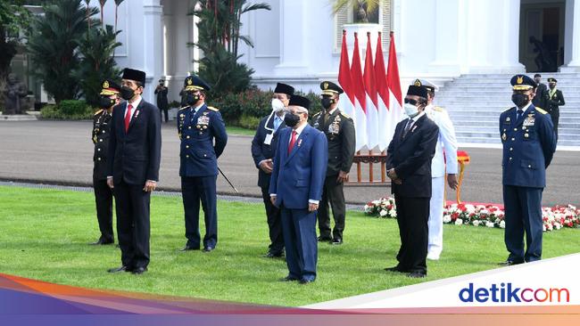 Prabowo’s Intermittent Mask at the Palace Steals Attention, Here’s the Explanation