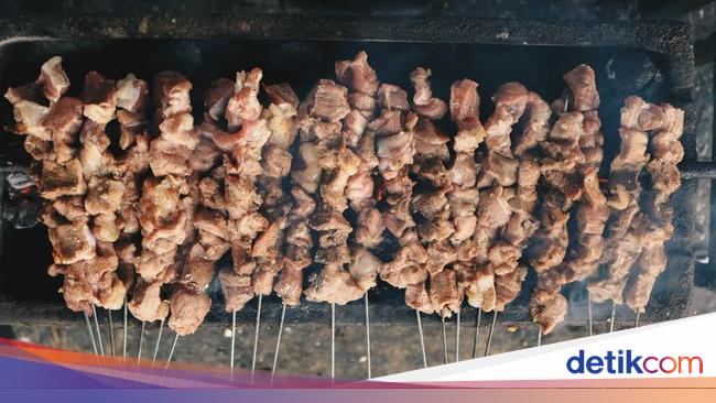 Cara Bikin Sate Kambing Empuk dan Tidak Bau Prengus ala 3 Chef