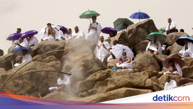 Wukuf Di Padang Arafah Salah Satu Rukun Ibadah Haji