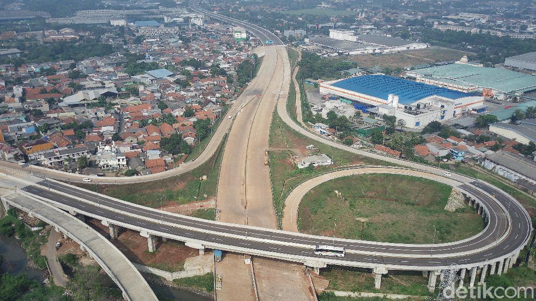 Perbandingan Panjang Jalan Tol Dibangun Era Soeharto Hingga Jokowi