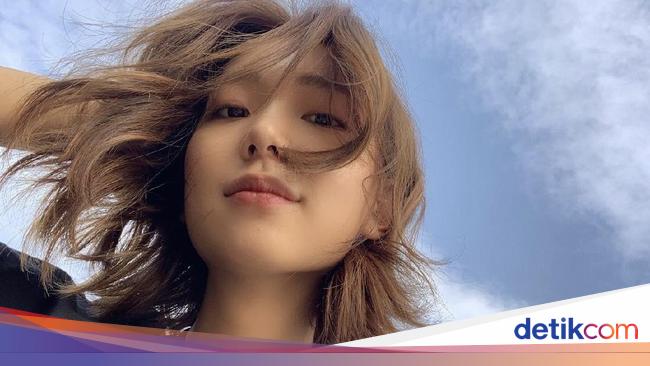 8 Foto Lee Ho Jung, Aktingnya Suka Sesama Jenis di Nevertheless Curi Atensi