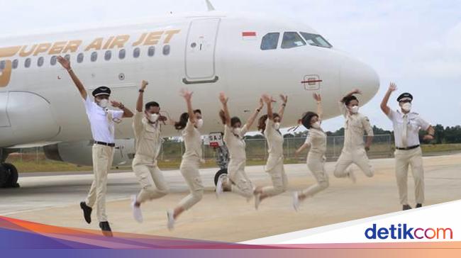 Super Air Jet Resmi Terbang Perdana ke Medan dan Batam