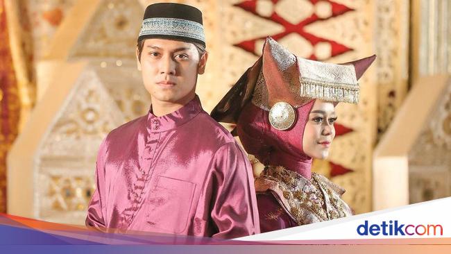 Rizky Billar and Lesti Kejora got married twice, Ustaz Maulana explained the law