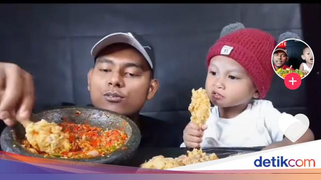 Sedih Bikin Konten Mukbang Bareng Keluarga Pria Ini Disebut Miskin Dan Kampungan 2485