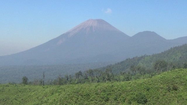 Sejarah, Legenda, Dan Fakta Gunung Semeru Yang Dianggap Paku Pulau Jawa