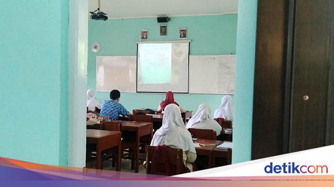 Updates!  School Holiday Rules from Kemendikbudristek