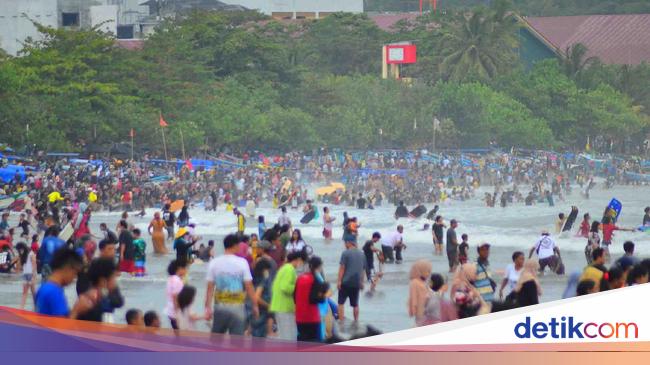 Ayo Vaksin ketimbang Wisata Pangandaran Ditutup