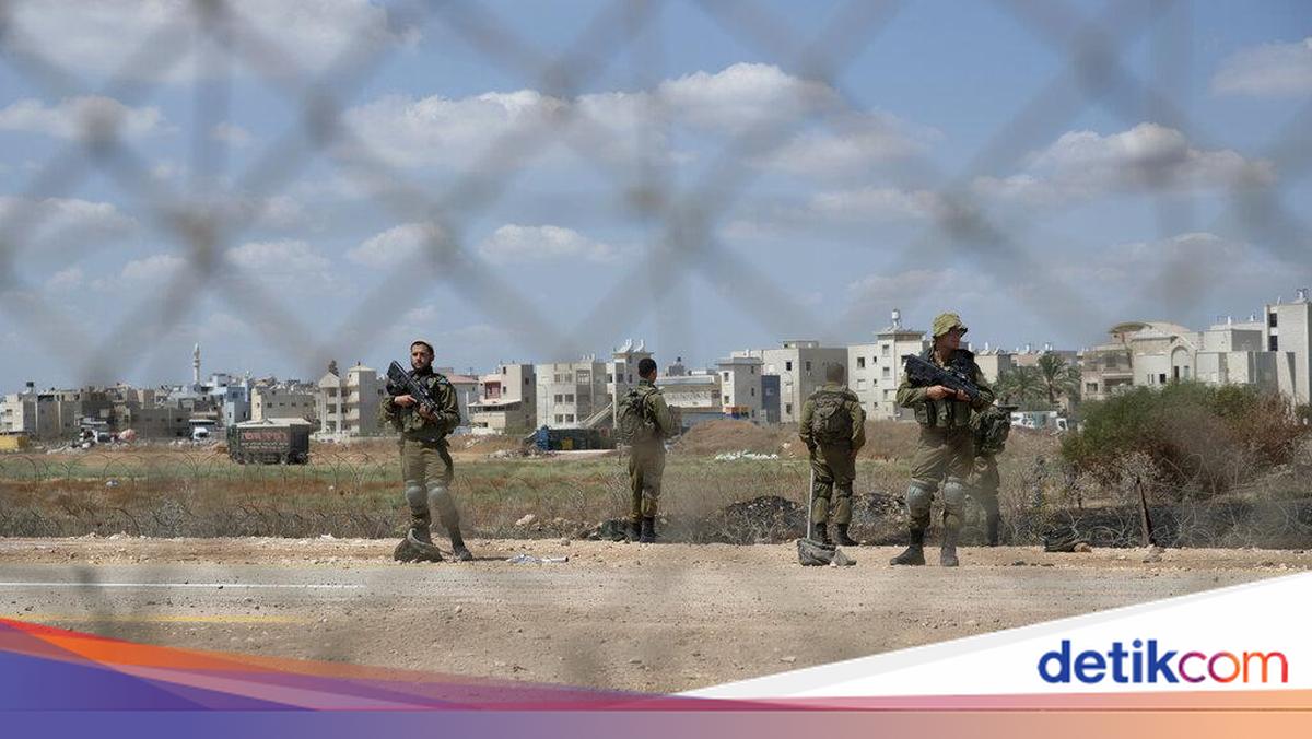 Mantan jaksa militer Israel yang ditahan karena membocorkan video penyiksaan tahanan Palestina, dilarikan ke rumah sakit setelah mencoba bunuh diri.