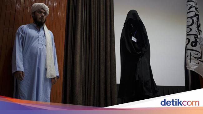 Perempuan Afghanistan Semakin Dibungkam Taliban