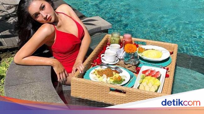 Intip Pose Lucinta Luna Saat Sarapan Hingga Minum Air Kelapa