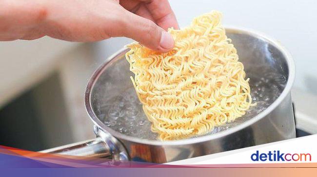 Cara Masak Mie Instan Yang Aneh Ini Tak Cocok Buat Yang Emosian