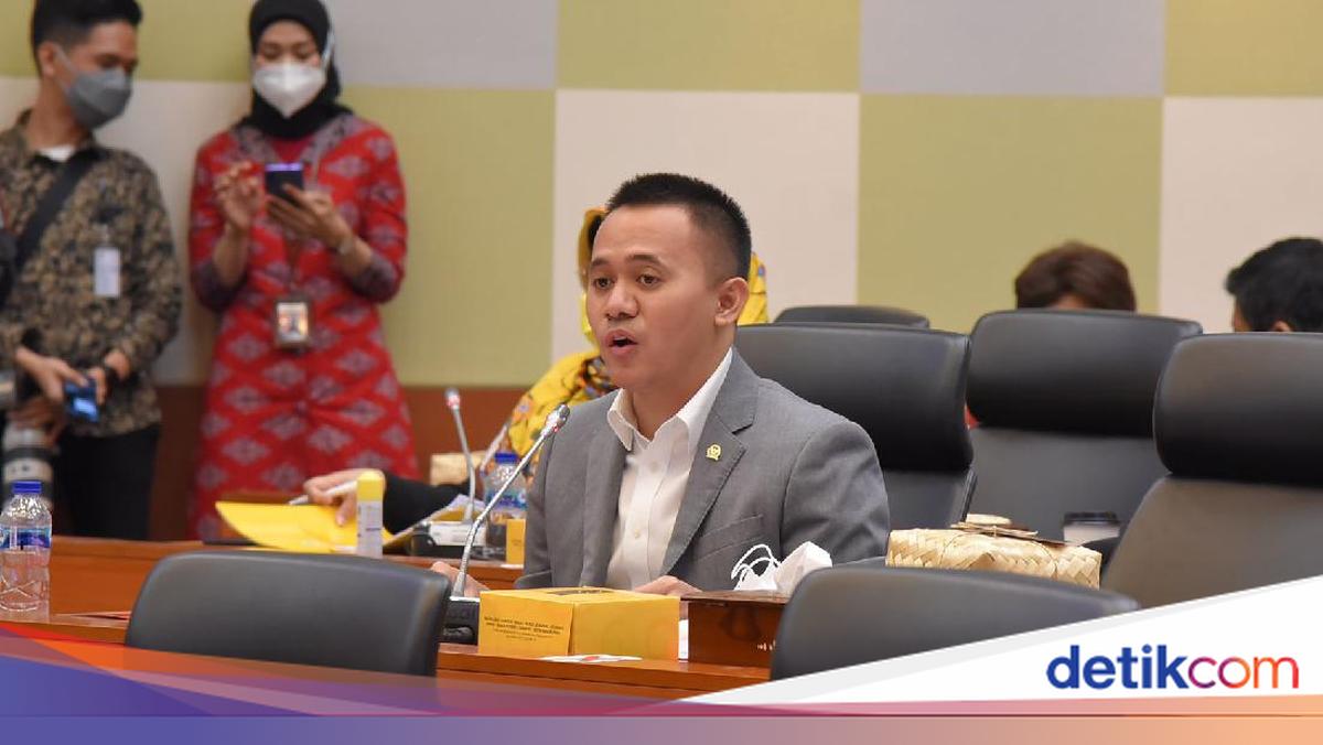 Legislator PDIP Sayangkan Harga Pertamax Naik: Terkesan Sembunyi-sembunyi