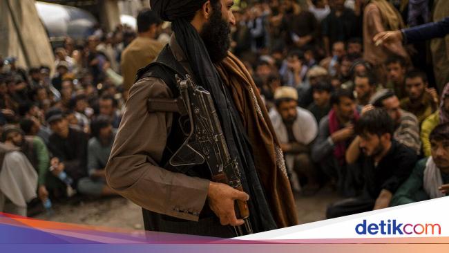 Rebellion, the Taliban commander dies though trying to flee to Iran