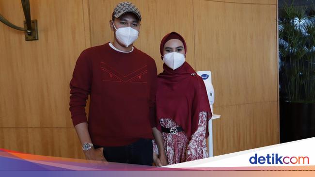 Kartika Putri menanggapi isu perceraian di Instagram