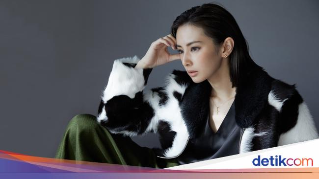Menurut Survei Ini Artis Tercantik Di Jepang Menurut Survei Ini Artis Tercantik Di Jepang