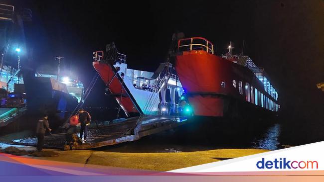 Kmp Tunu Pratama Jaya Berhasil Sandar Di Pelabuhan Usai Kandas Di Selat Kmp Tunu Pratama Jaya Berhasil Sandar Di Pelabuhan Usai Kandas Di Selat