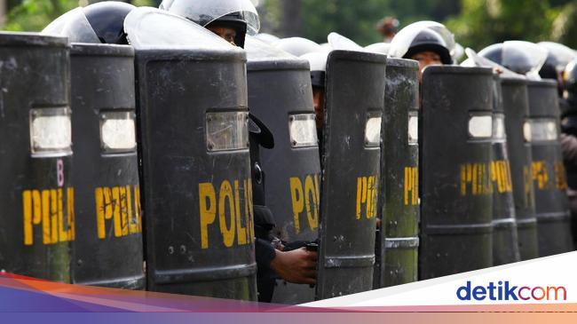 Polisi Kerahkan 633 Personel Amankan Demo di Patung Kuda