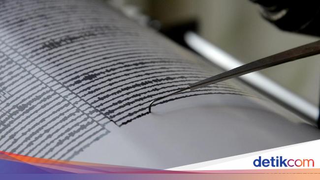 AM 4.1 Earth quake shakes Purwakarta West Java