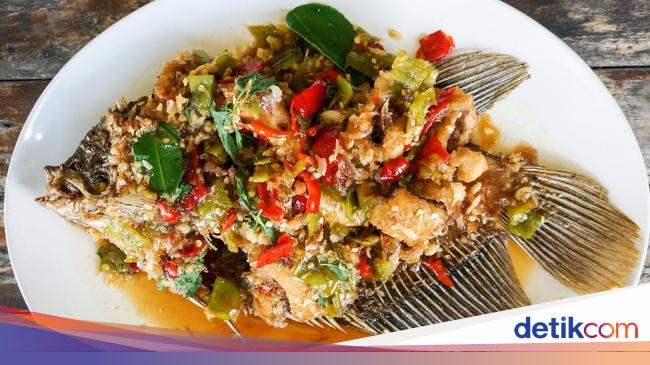 3 Resep Ikan Gurame ala Restoran yang Populer Gurih Lezatnya