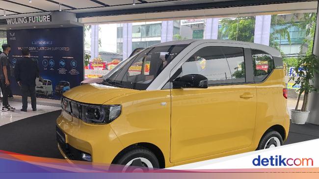 Cheap Electric Cars Meriah Wuling Shows Up in Jakarta