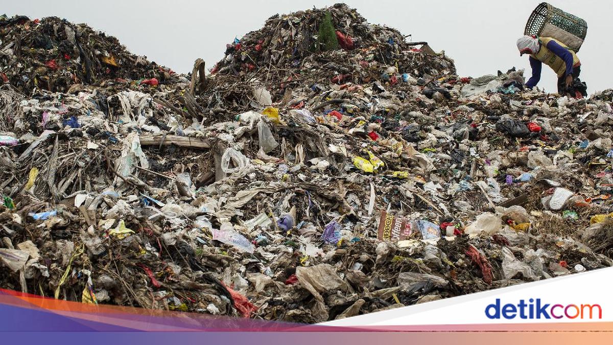 Prabowo Terbitkan Perpres Kelola Sampah Jadi Sumber Energi Terbarukan