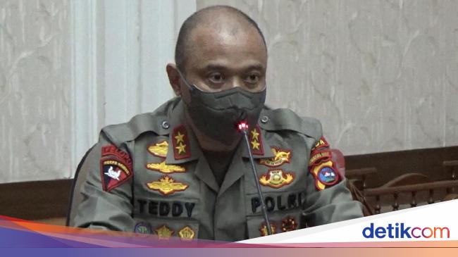 National Police Chief appoints Inspector General Teddy Minahasa as New East Java Police Chief