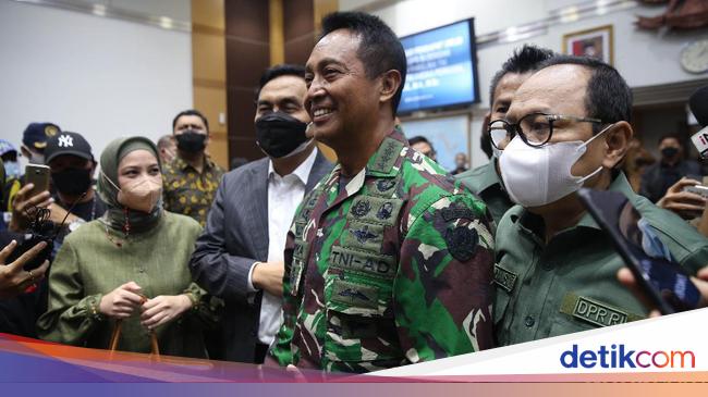 Imparsial Kritik Baju Army Look Anggota DPR Saat Uji Calon Panglima TNI