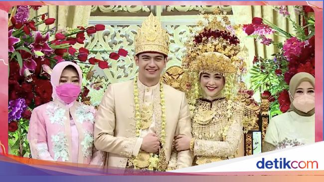 Foto pernikahan ria ricis
