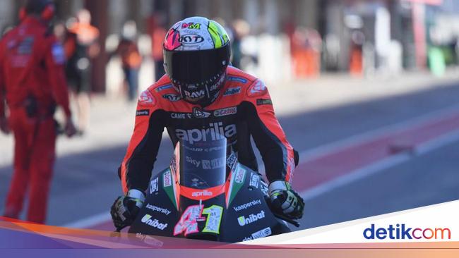 Aleix Espargaro Fastest, Rossi Enters Top 10