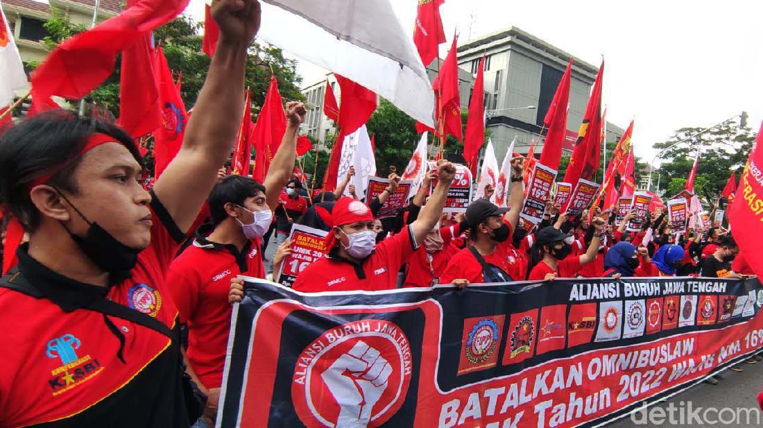 Buruh Demo Berjilid-jilid Tuntut UMP Naik 5%, Pengusaha: Harus Tahu Diri!