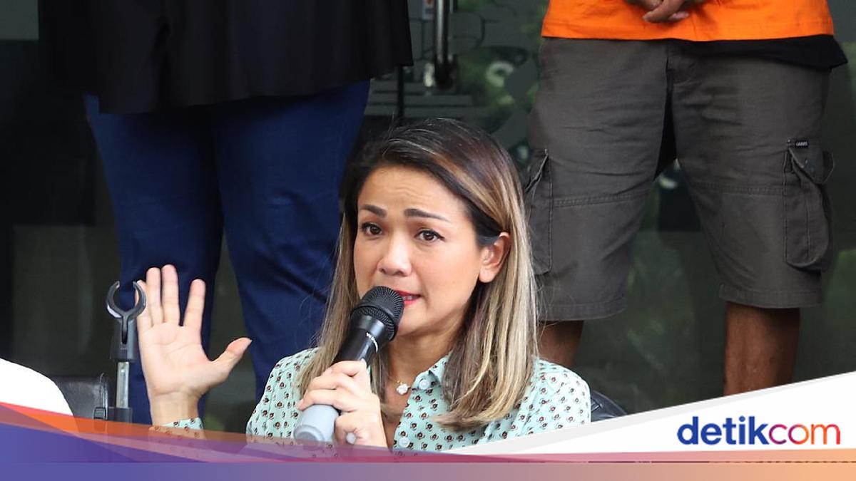 Nirina Zubir Ungkap Sosok ART Riri Perampas Aset Rp 17 Miliar