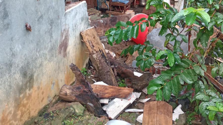 6 Rumah Warga Di Lebak Rusak Terdampak Pergerakan Tanah