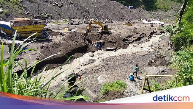 Pipa Putus Diterjang Lahar, 10 Ribu Warga KRB Merapi Klaten Krisis Air