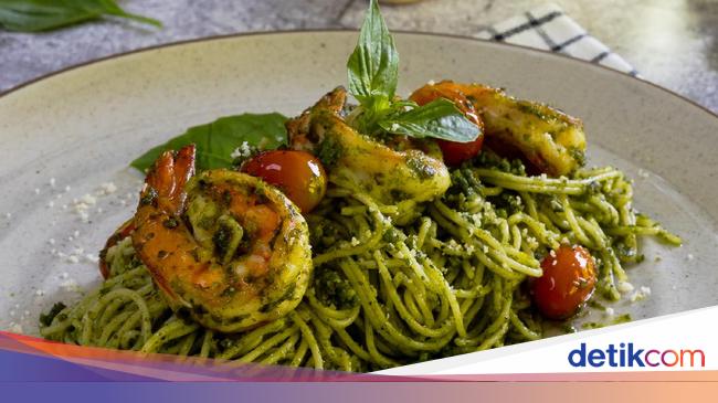 Resep Spaghetti Saus Pesto Udang yang Gurih Wanginya Mantul