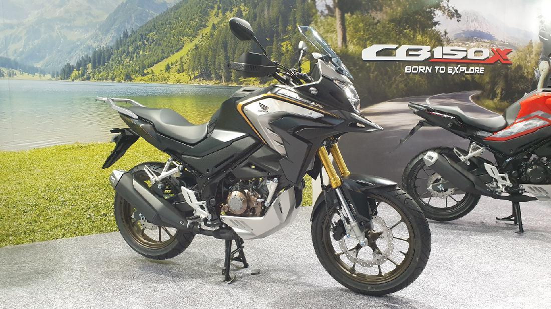 Selisih Rp 500 Ribu, Ini Beda Honda New CB150X Versi Standar Dan ...