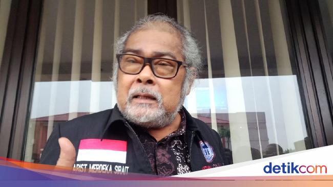 Hari-hari Terakhir Arist Merdeka Sirait yang Meninggal karena Komplikasi