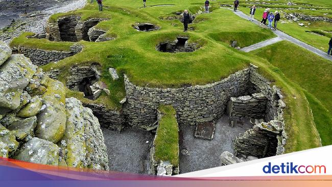 Arsitektur Tradisional Rumah Desa: Kisah Peradaban yang Dibisikkan Bangunan