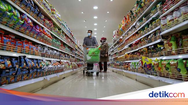 Beban Hidup Makin Berat! Ini Deretan Tarif yang Naik 2025